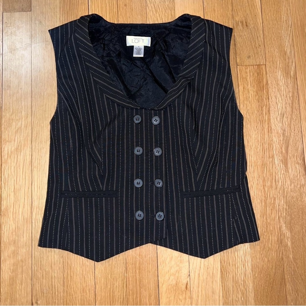 Loft Vest that I loved to wear to dinner or a night out! Doesn’t fit anymore